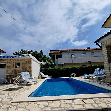 Ara-Zarok Vila Baška Exterior foto
